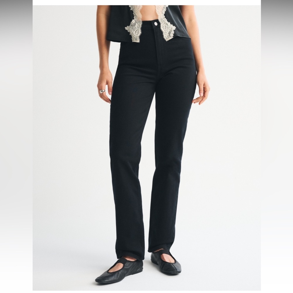 Abercrombie & Fitch 90’s Straight Curve Love Jeans - 26